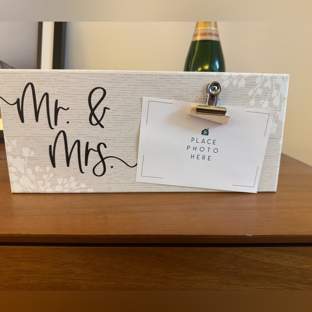 NWT! Mr and Mrs Photo Sign